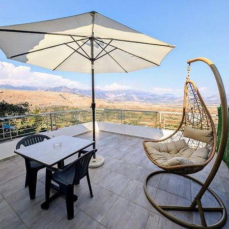 Guesthouse Panorama Nivice ซารานเดอ ภายนอก รูปภาพ